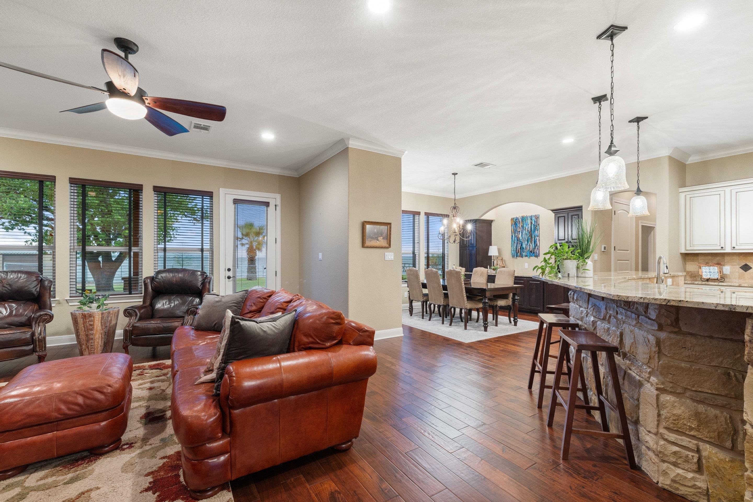 348 Carlson Circle