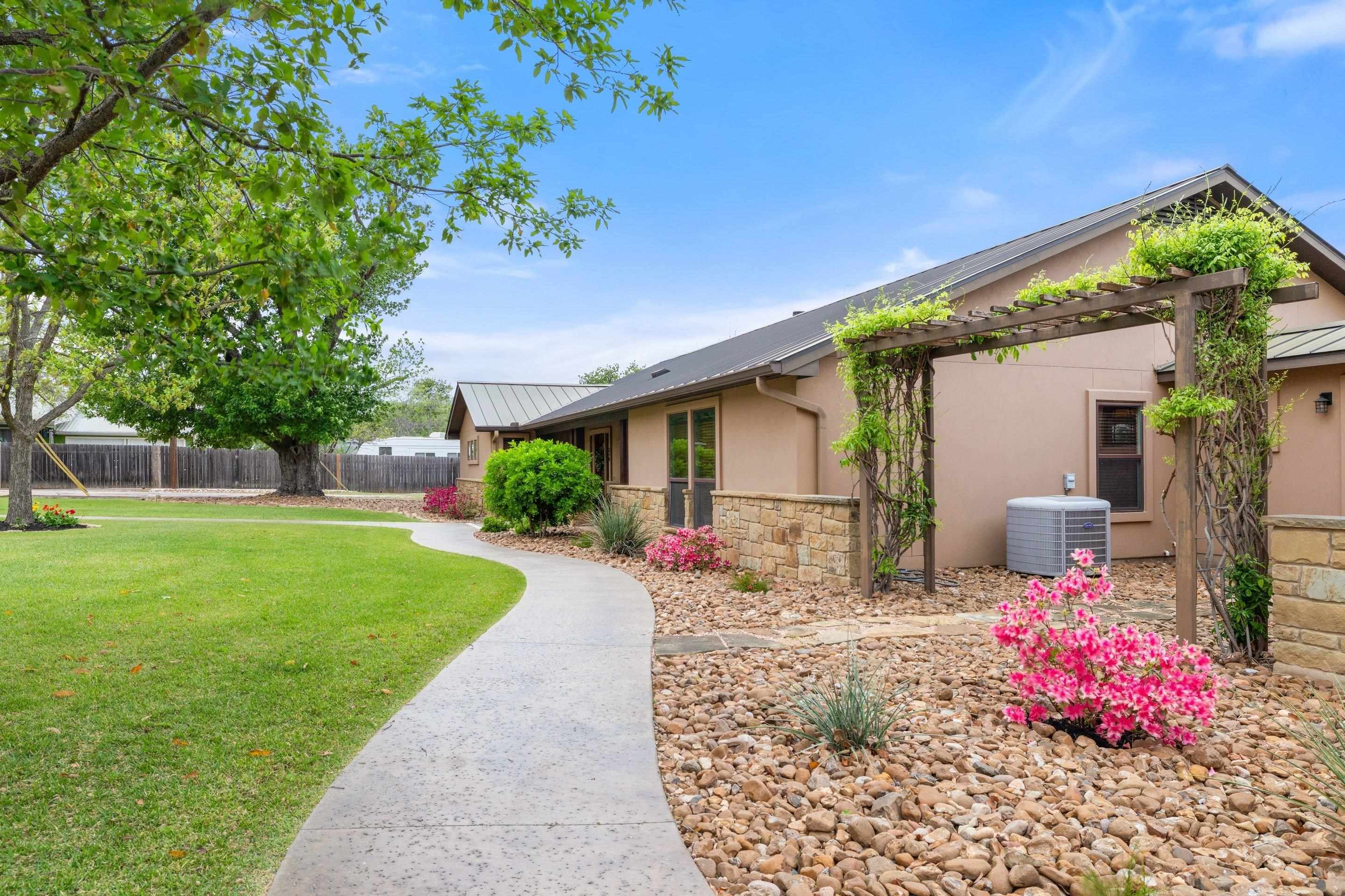 348 Carlson Circle