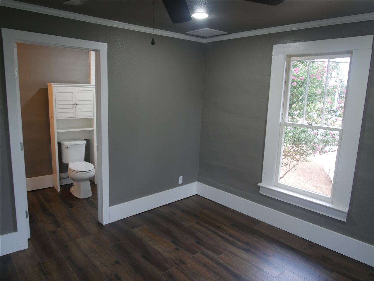 104A W. Wallace Street