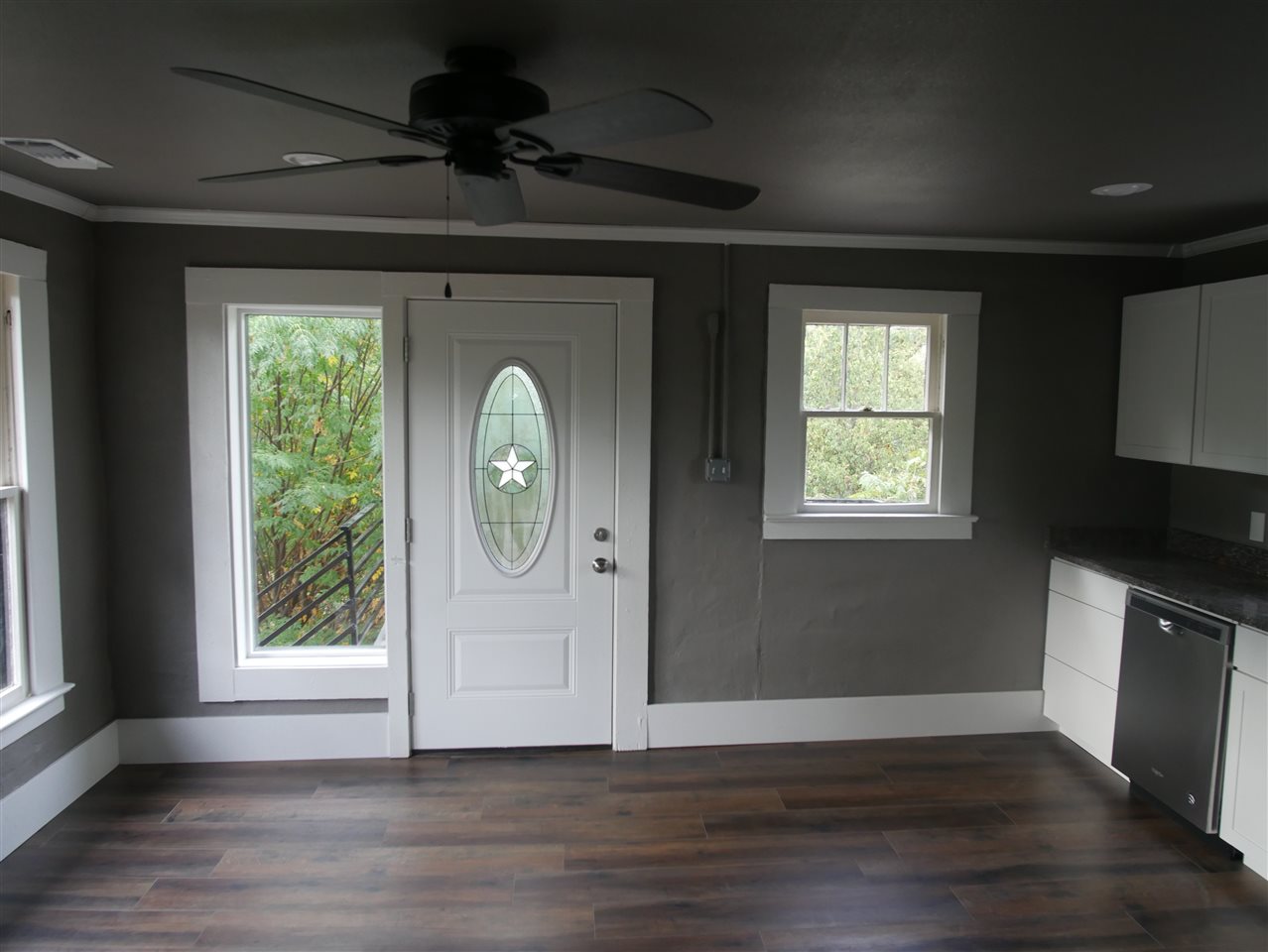 104A W. Wallace Street