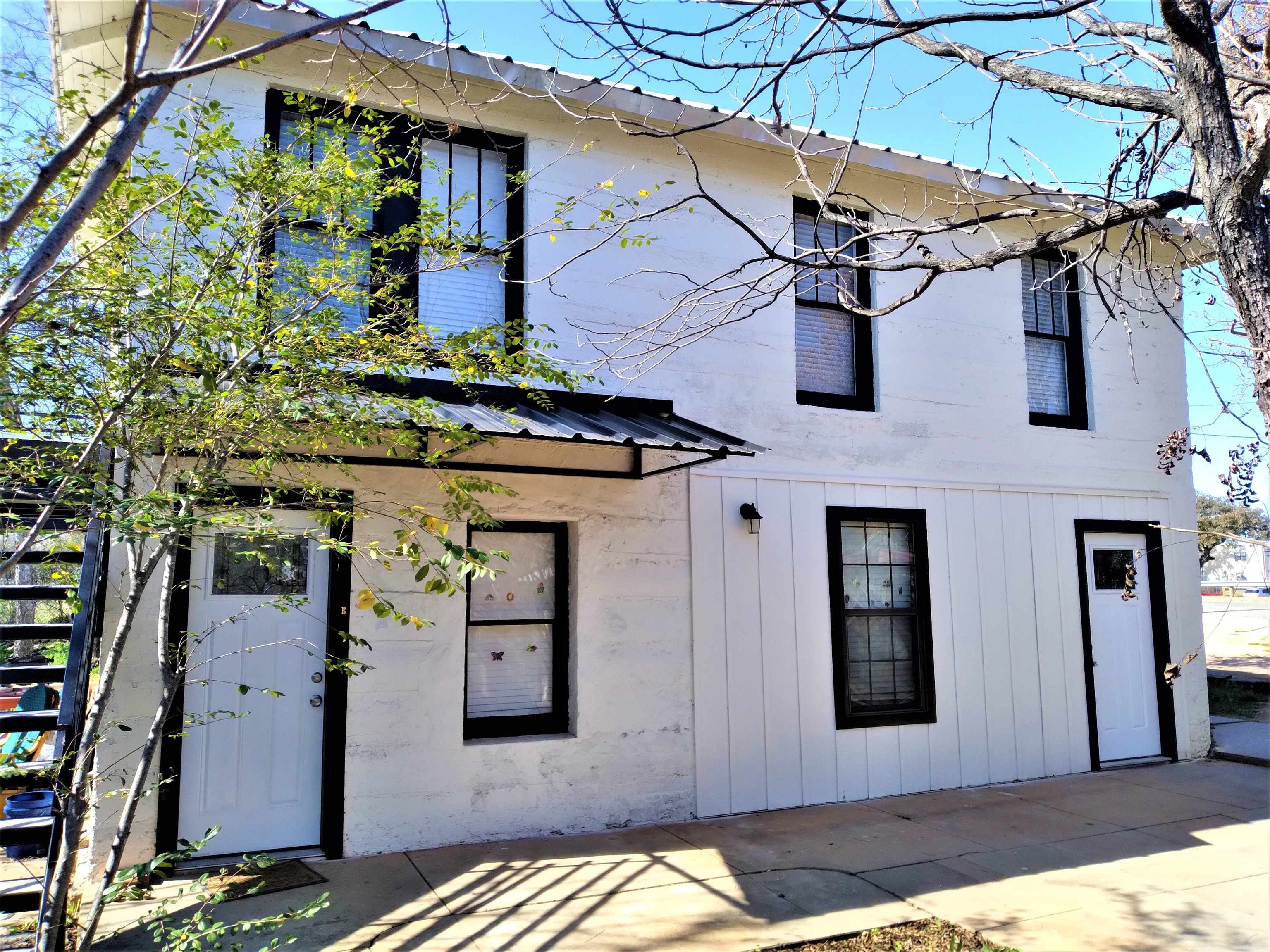 104A W. Wallace Street