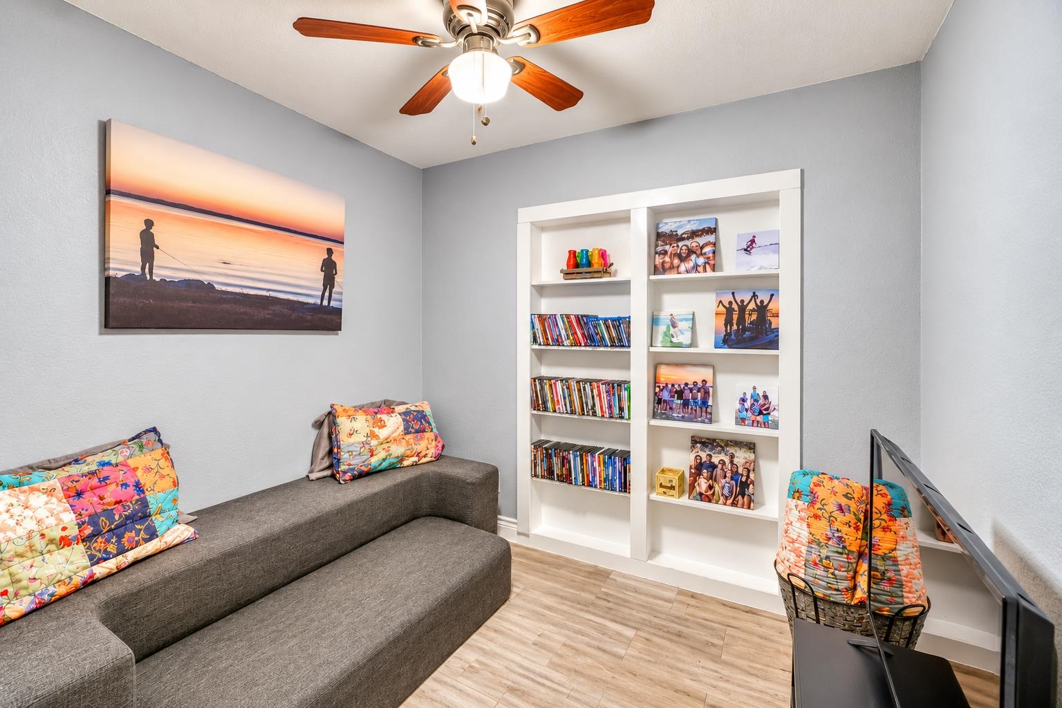 724 S Chaparral