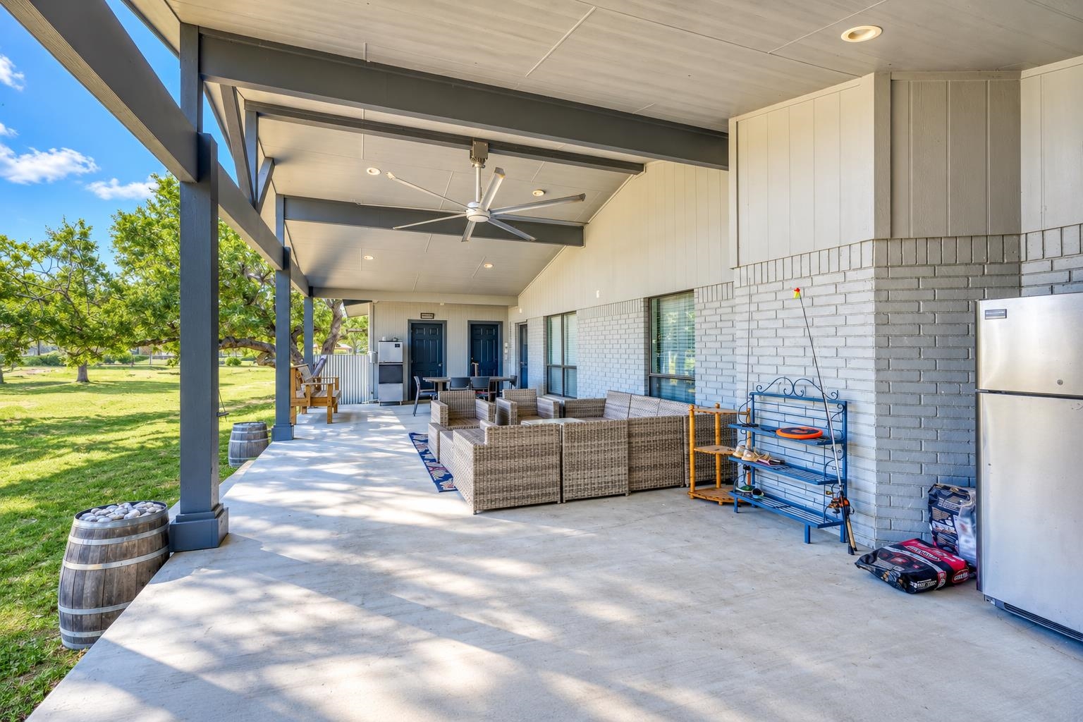 724 S Chaparral