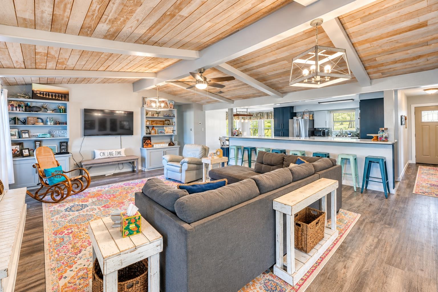 724 S Chaparral