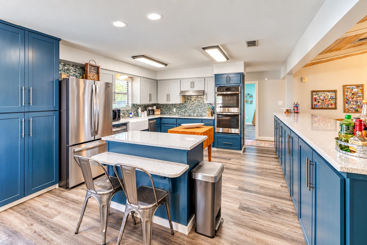 724 S Chaparral