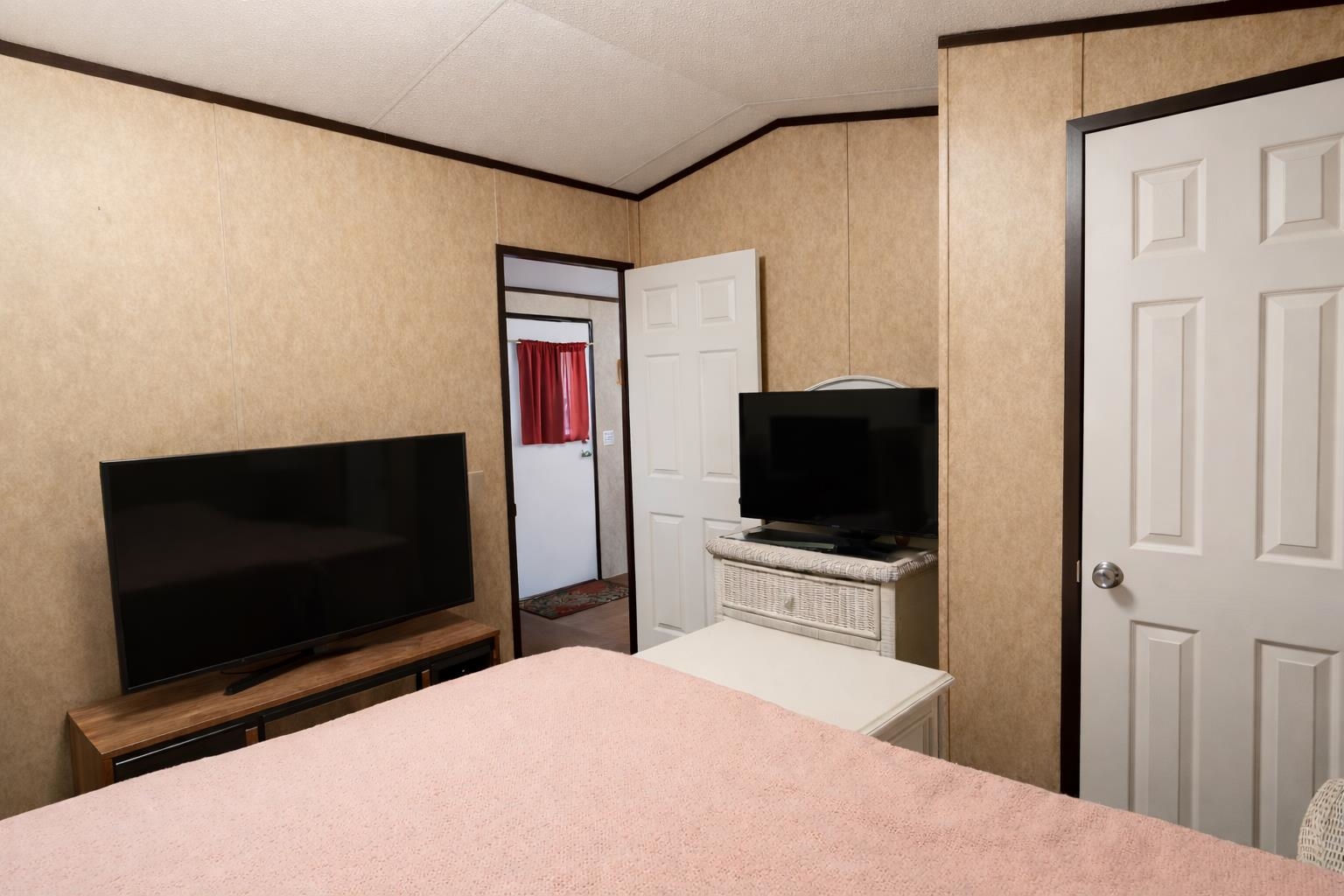 120 Highline Cutoff Drive