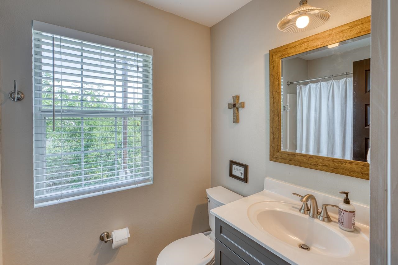 2433 County Road 102