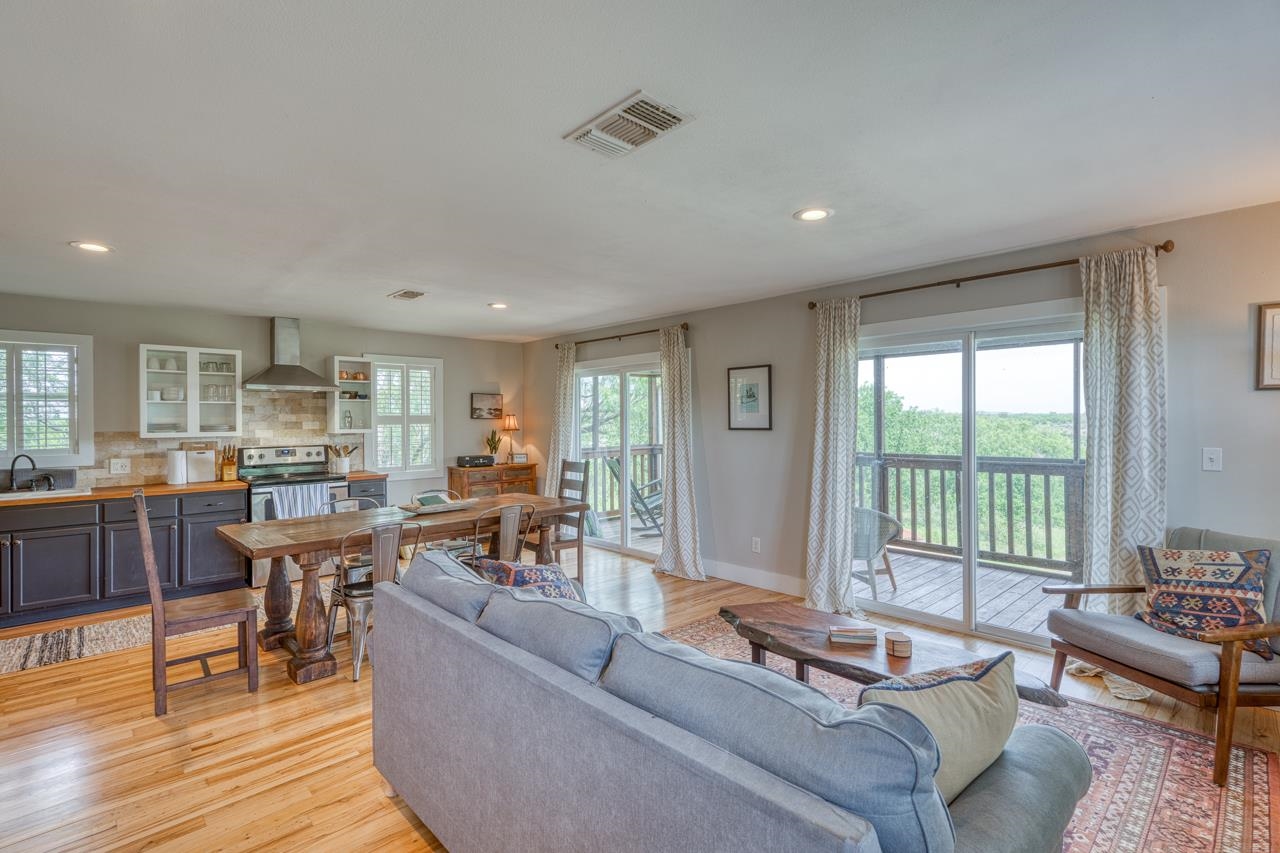 2433 County Road 102