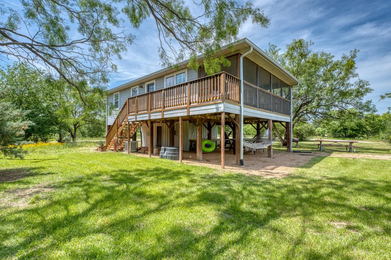 2433 County Road 102