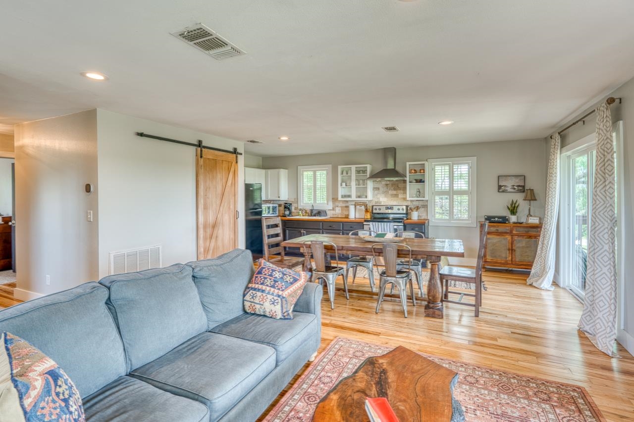 2433 County Road 102
