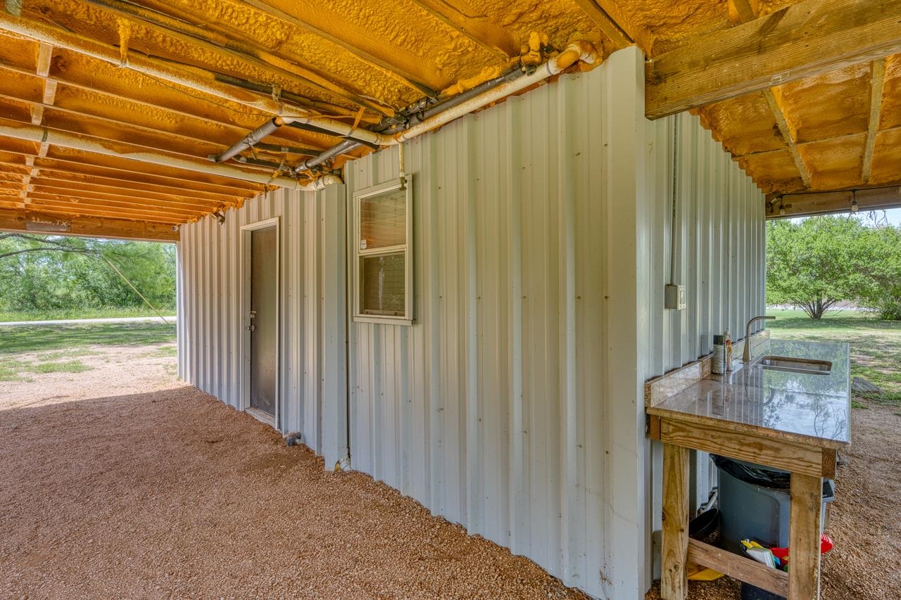 2433 County Road 102
