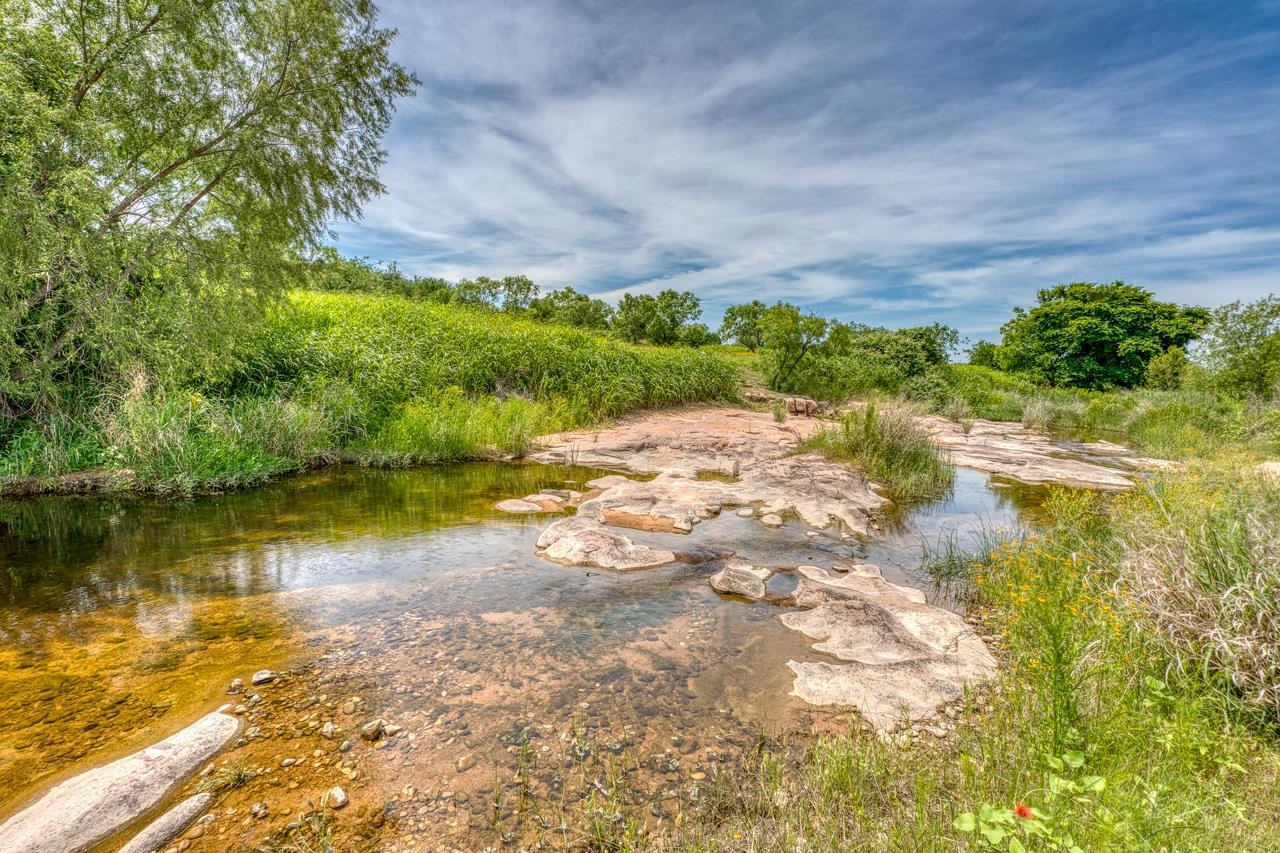 2433 County Road 102