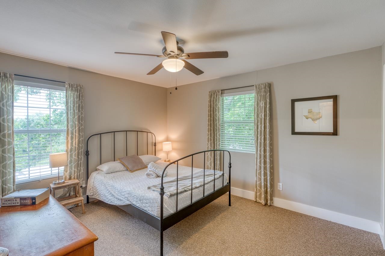 2433 County Road 102