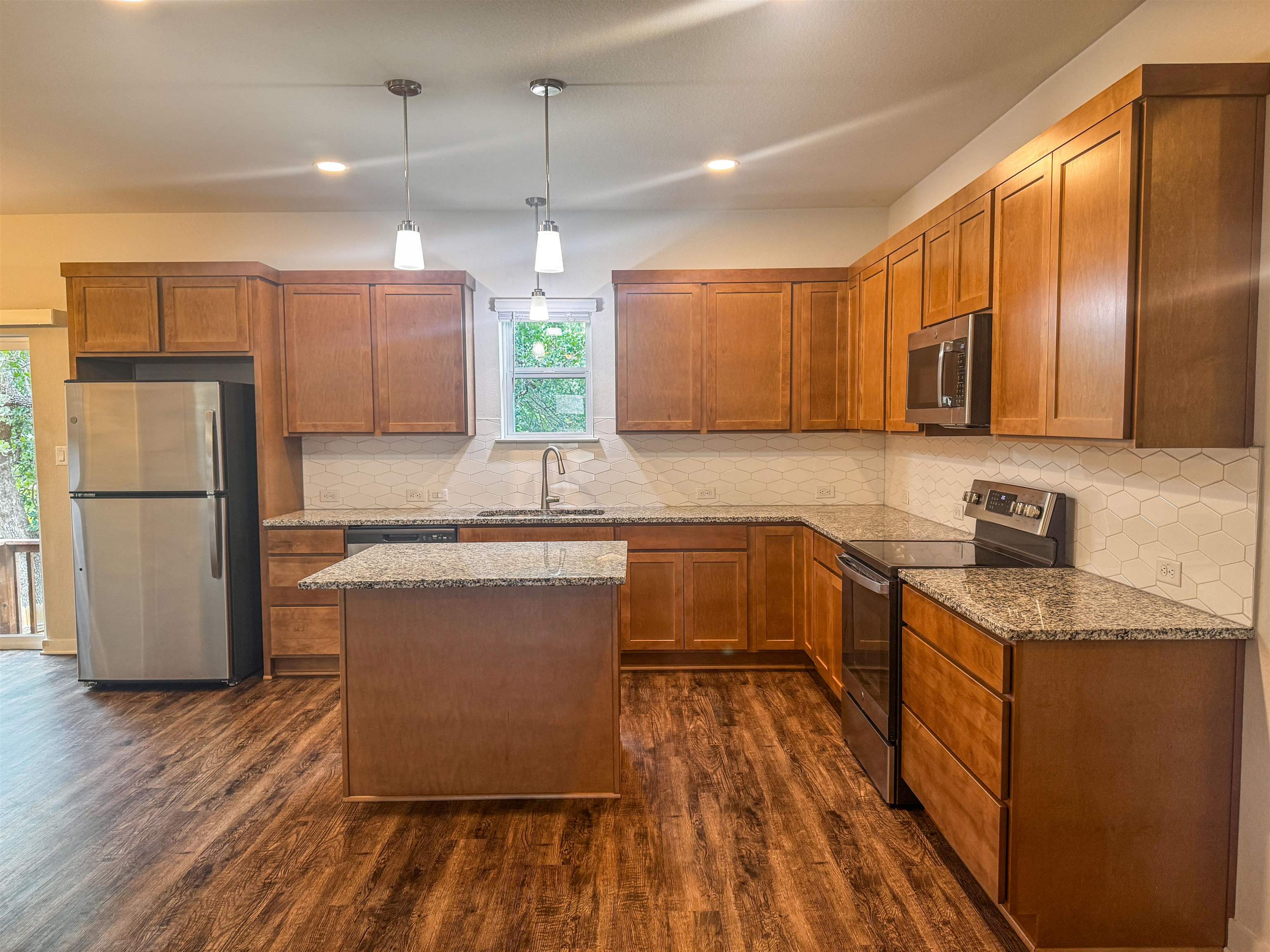 1637 Packsaddle Trail
