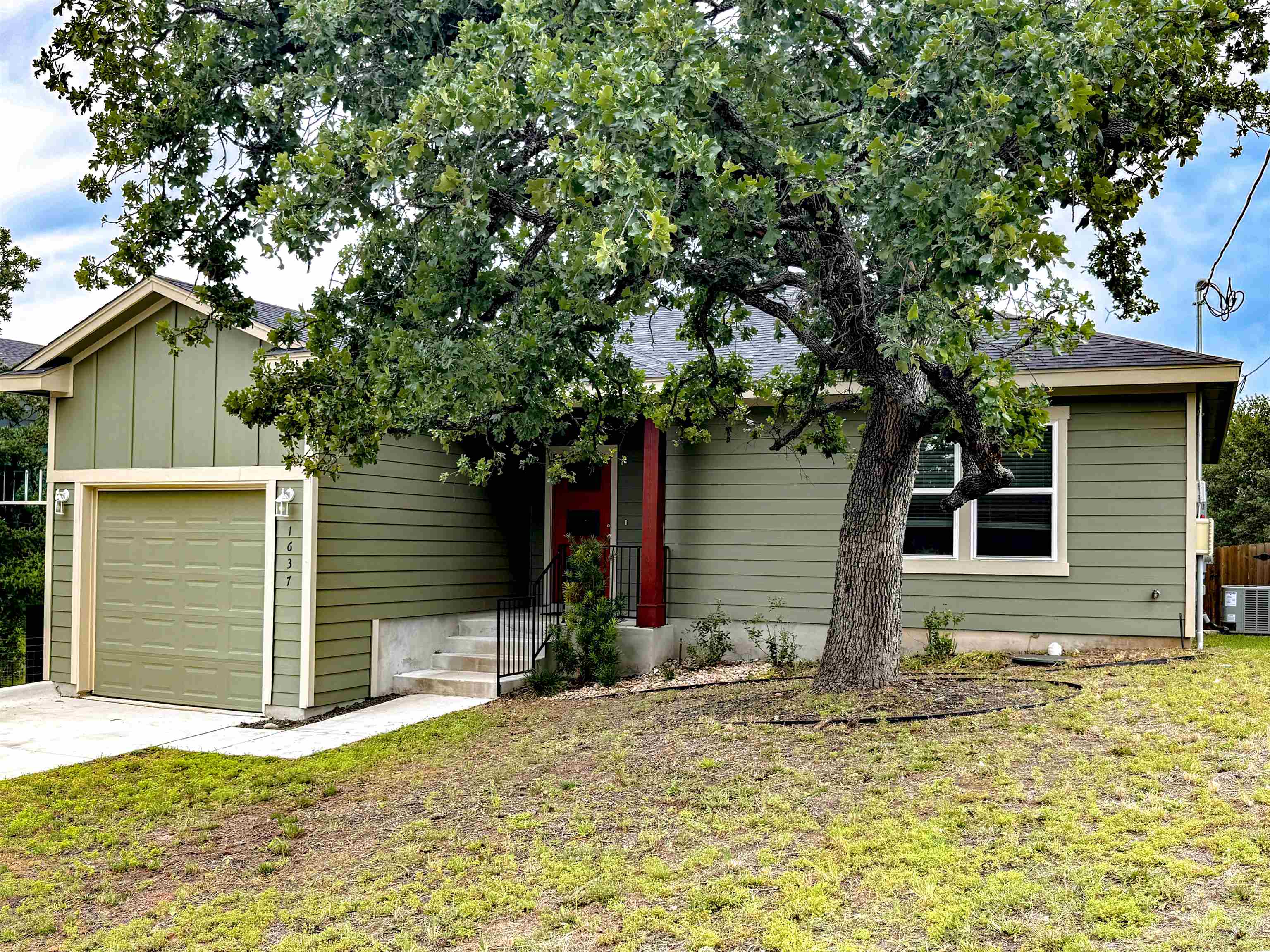 1637 Packsaddle Trail