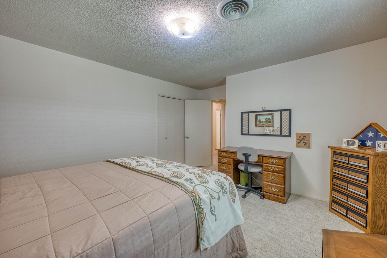 102 Mesquite Drive