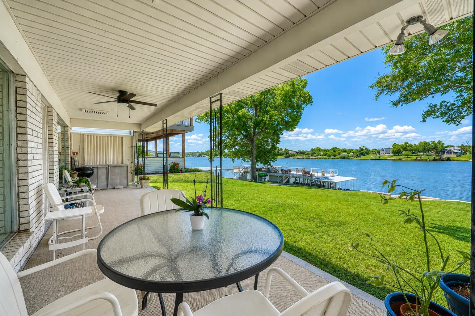 102 Mesquite Drive