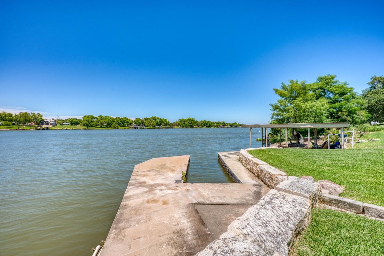 102 Mesquite Drive