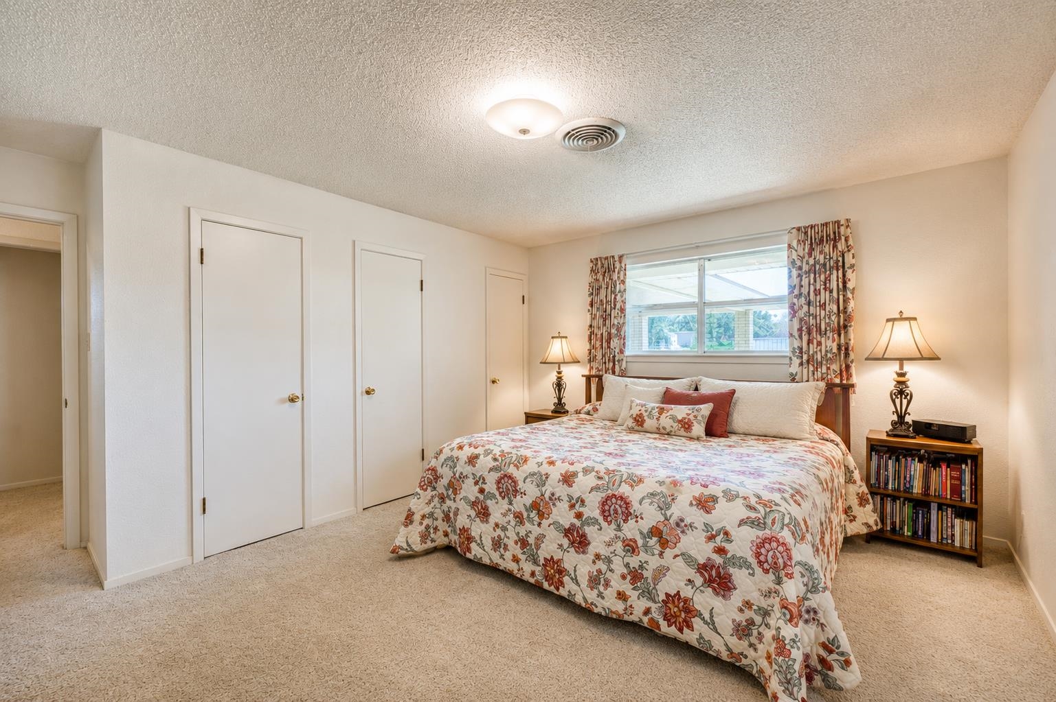 102 Mesquite Drive