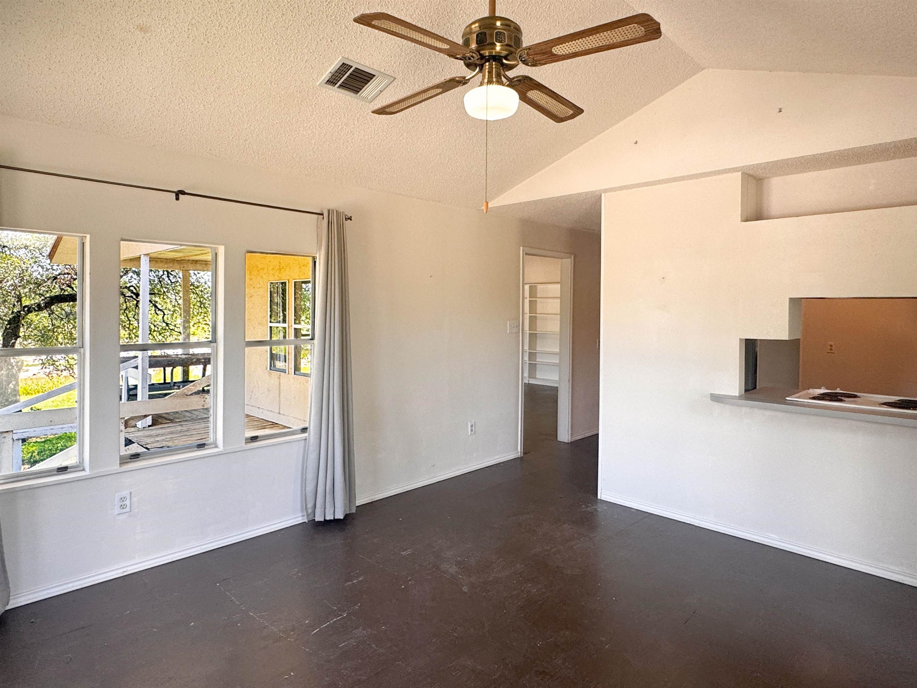211 E Highway 29