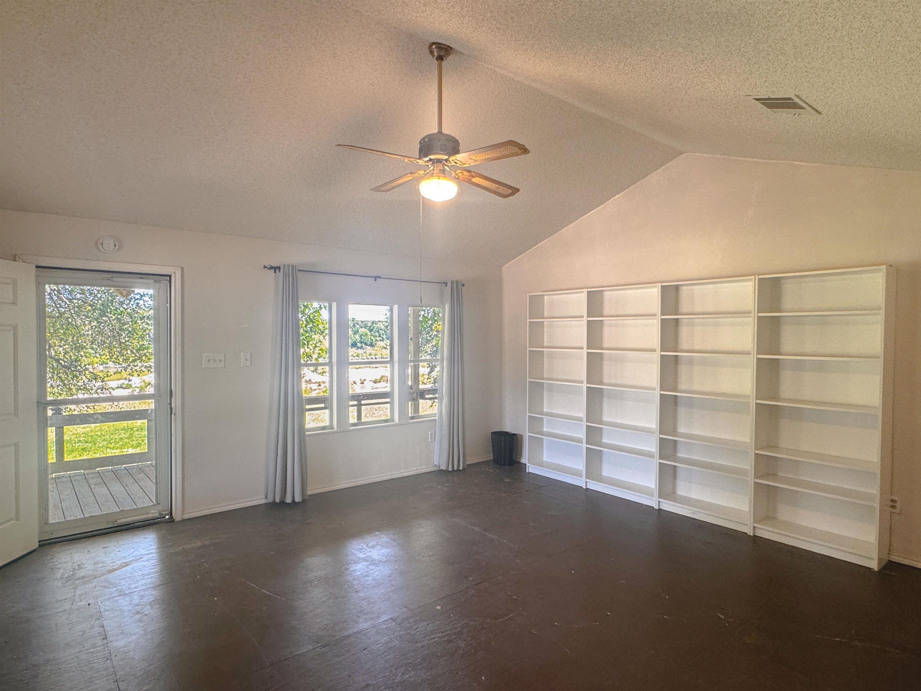 211 E Highway 29