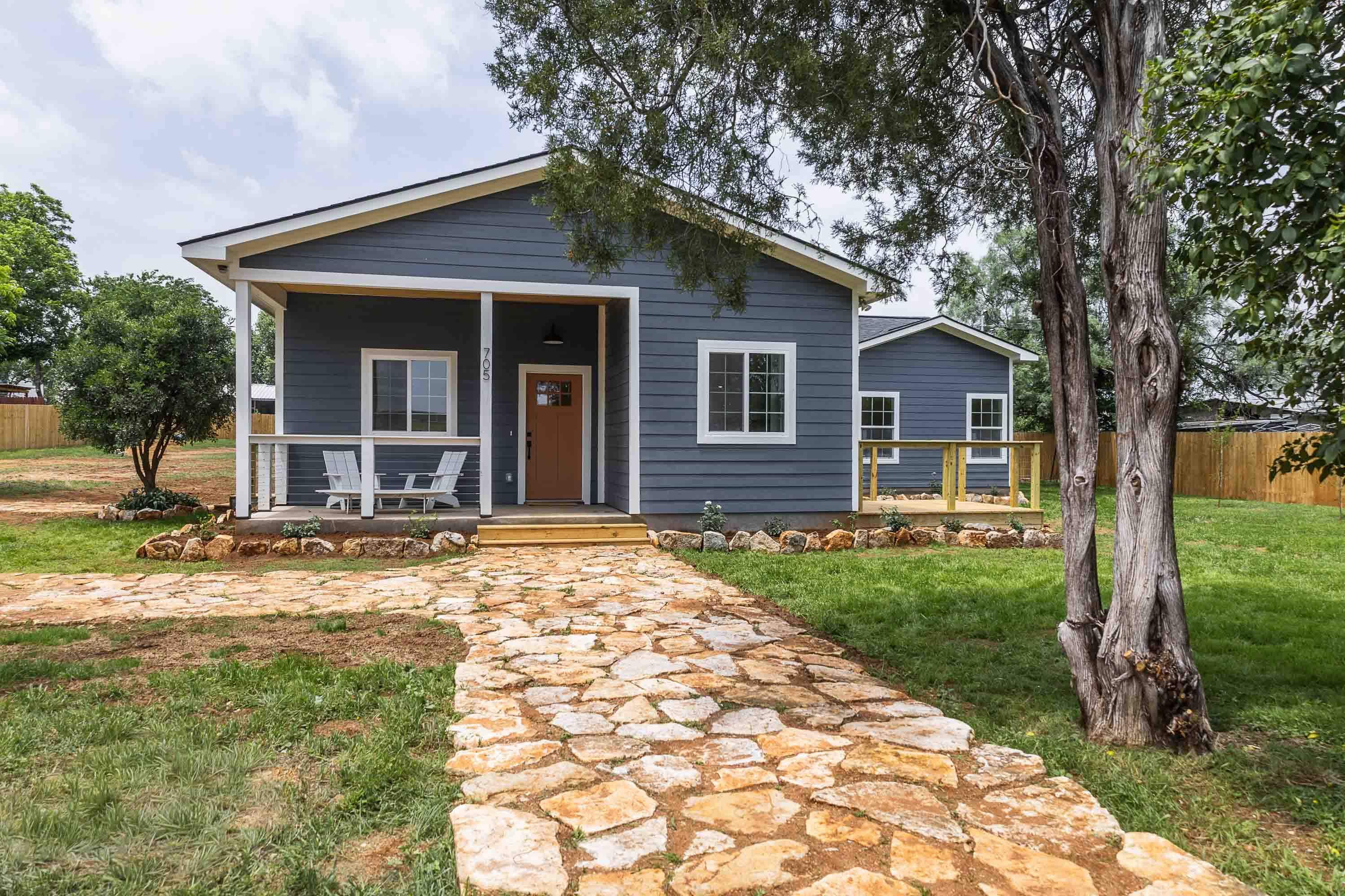 705 Flag Street