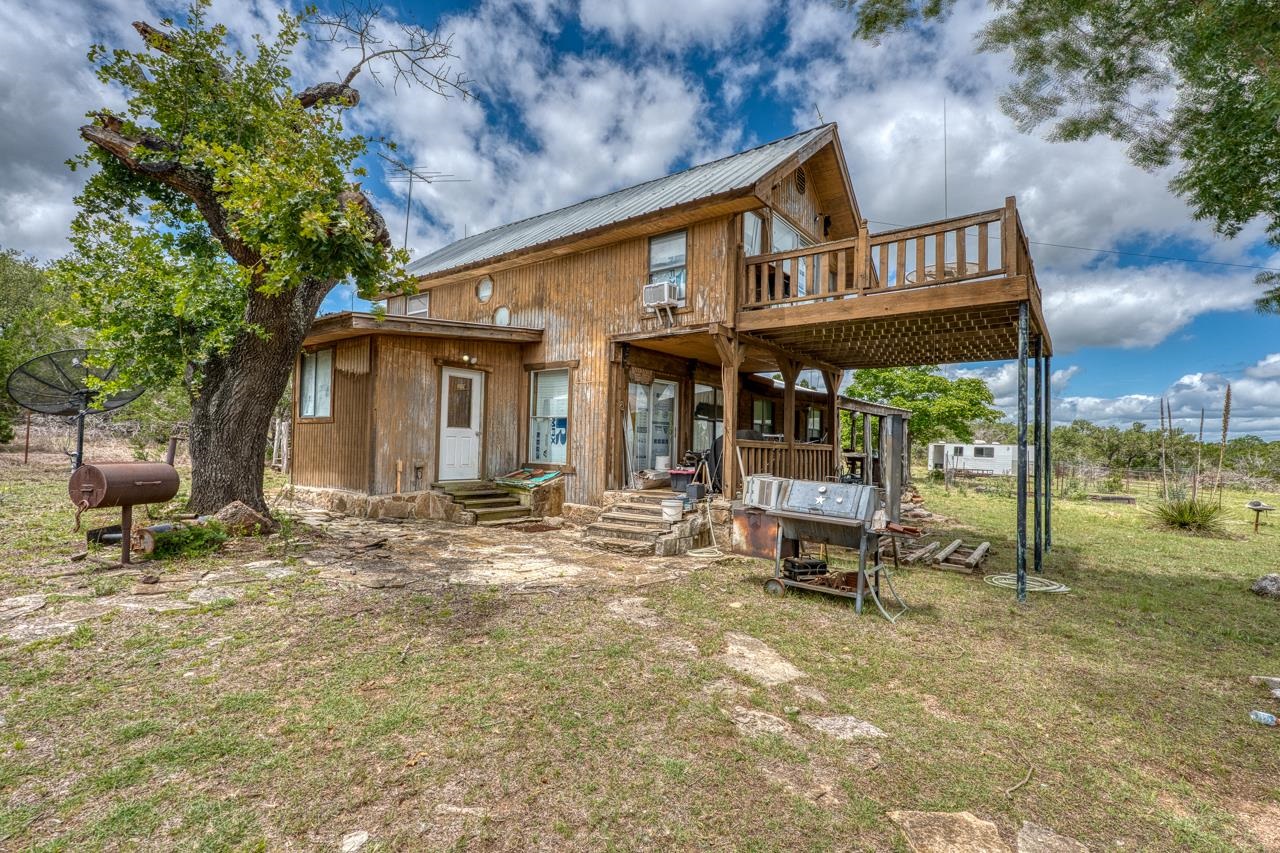 707 Ranch Road 1320