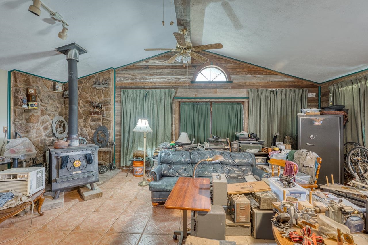707 Ranch Road 1320