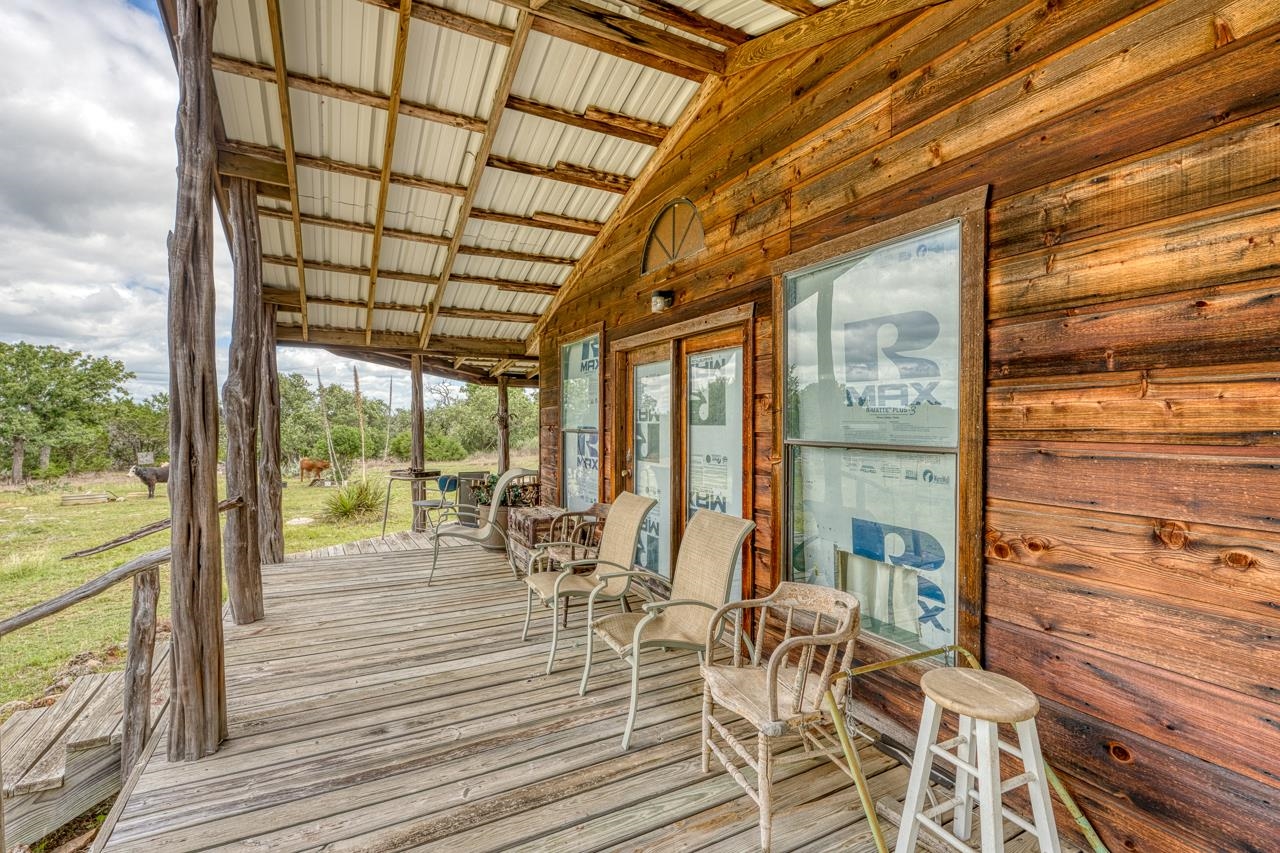 707 Ranch Road 1320