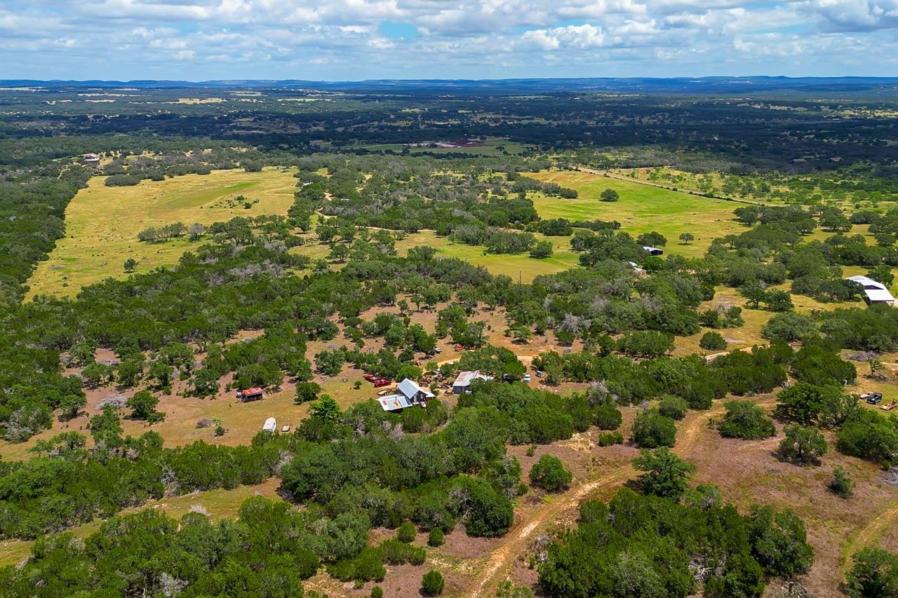707 Ranch Road 1320