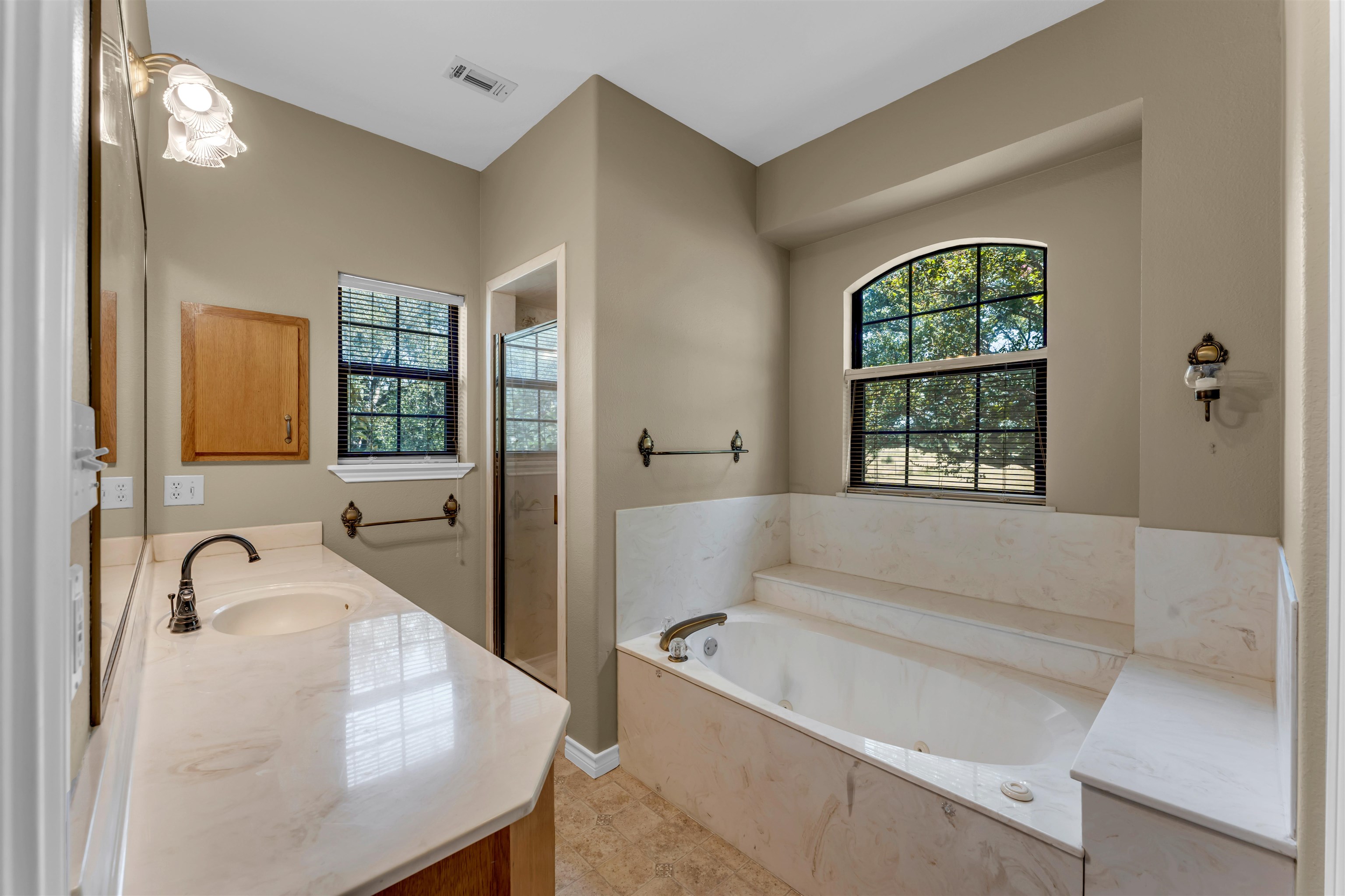 627 Ranch Road 2323