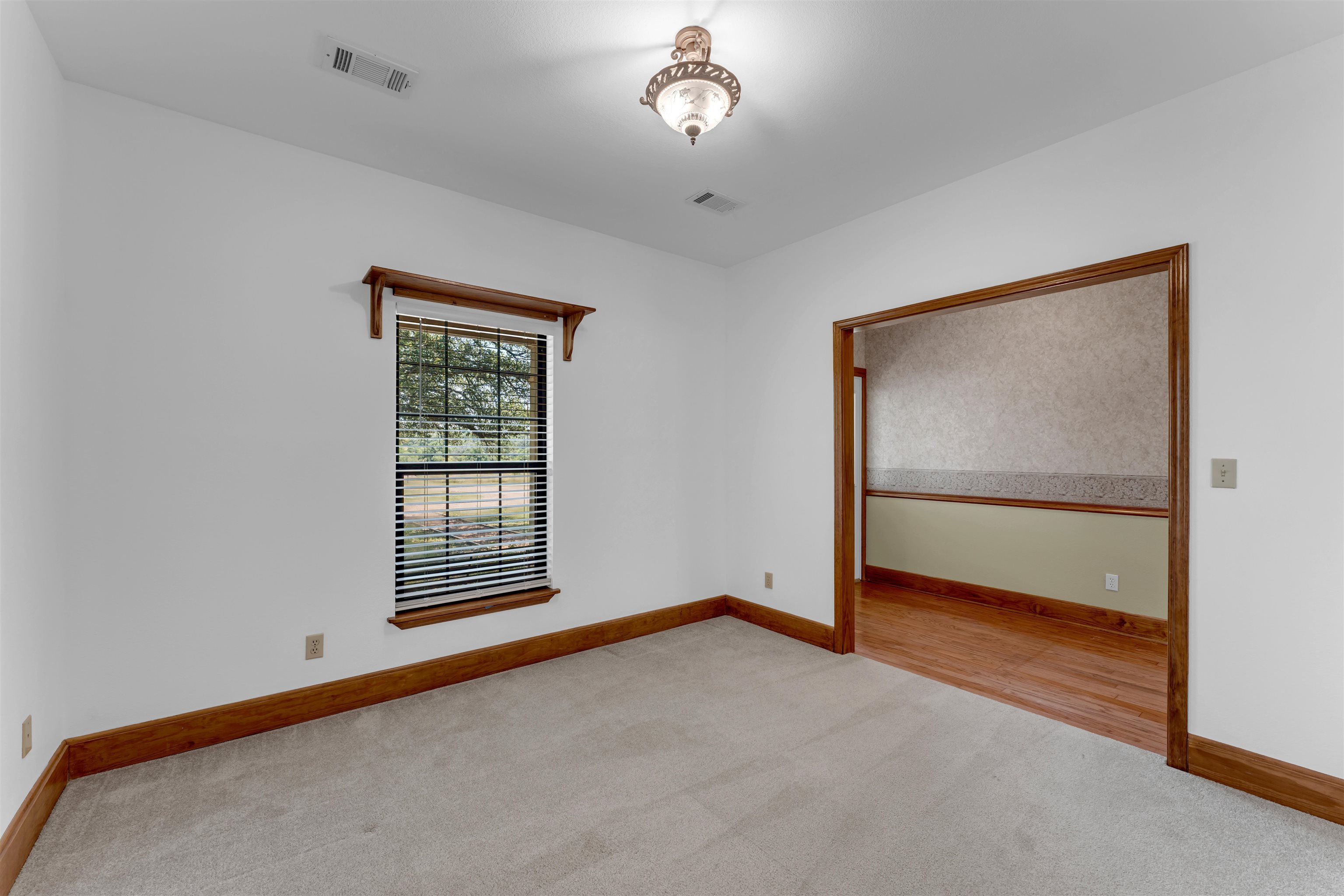 627 Ranch Road 2323