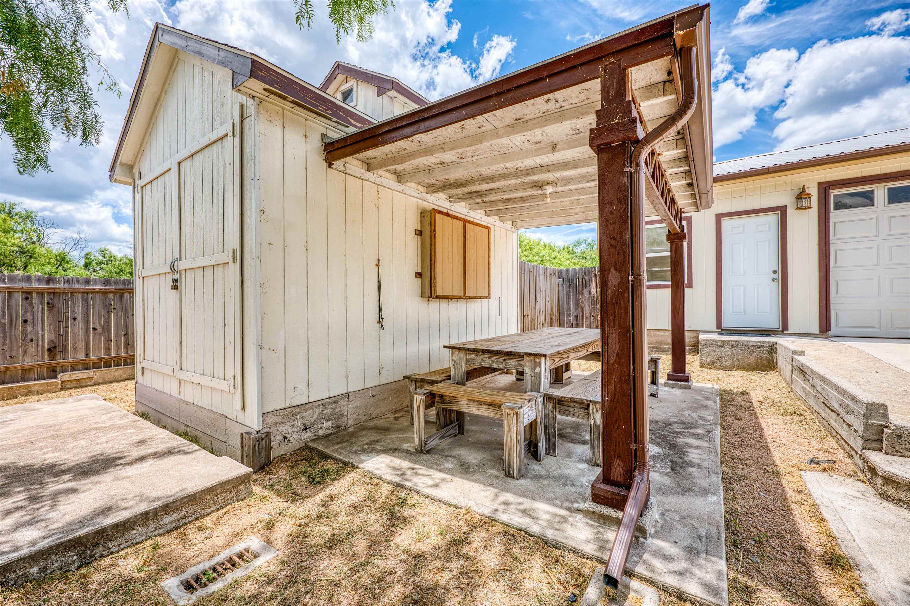 412 Granite Drive