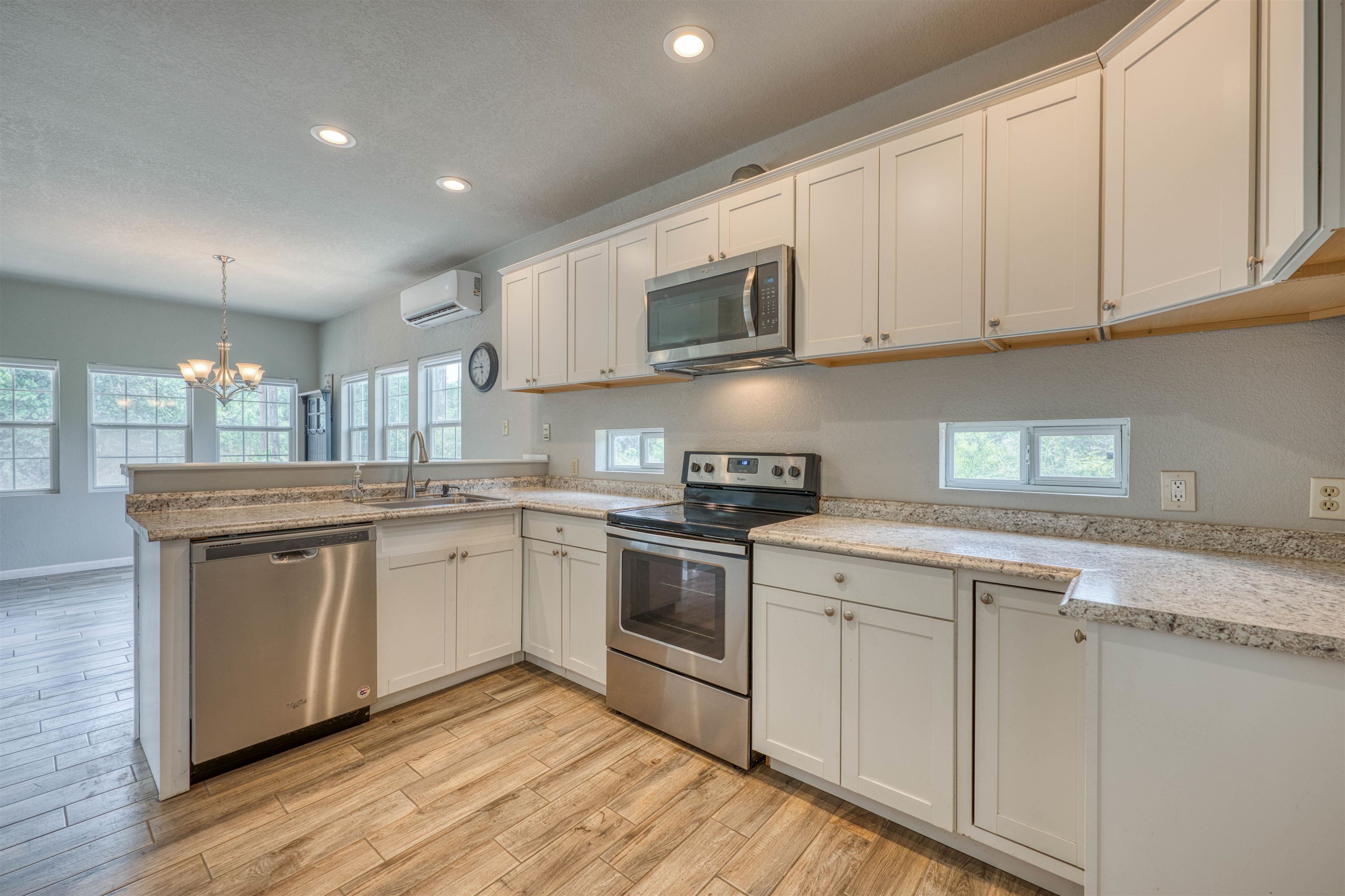 412 Granite Drive