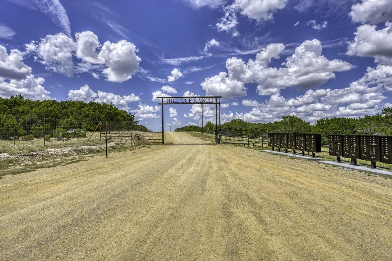 1662 Hill Top Trail