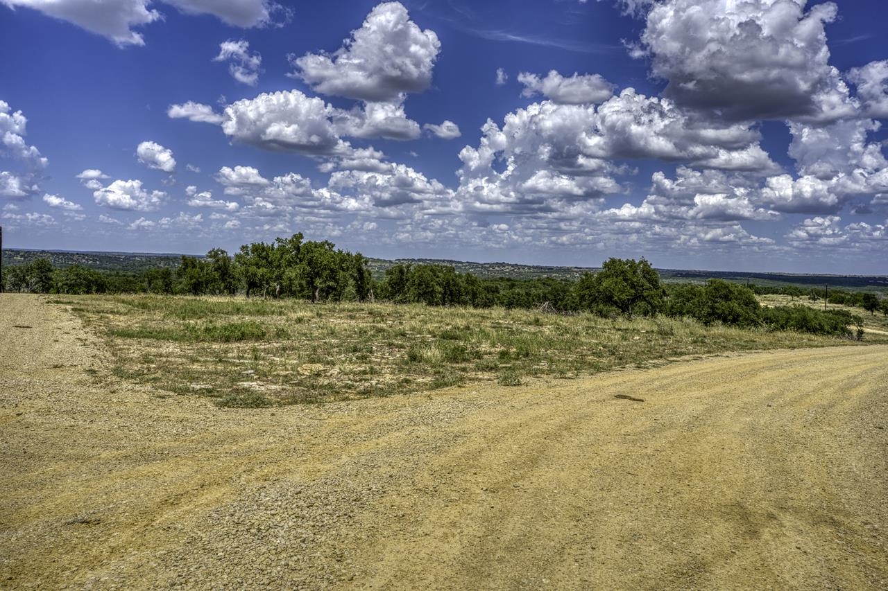 1662 Hill Top Trail