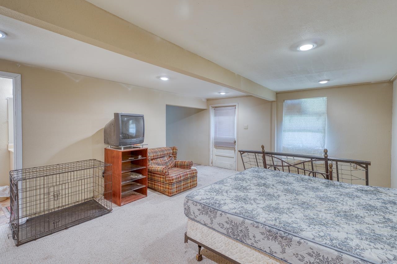 105 Mesquite Bend