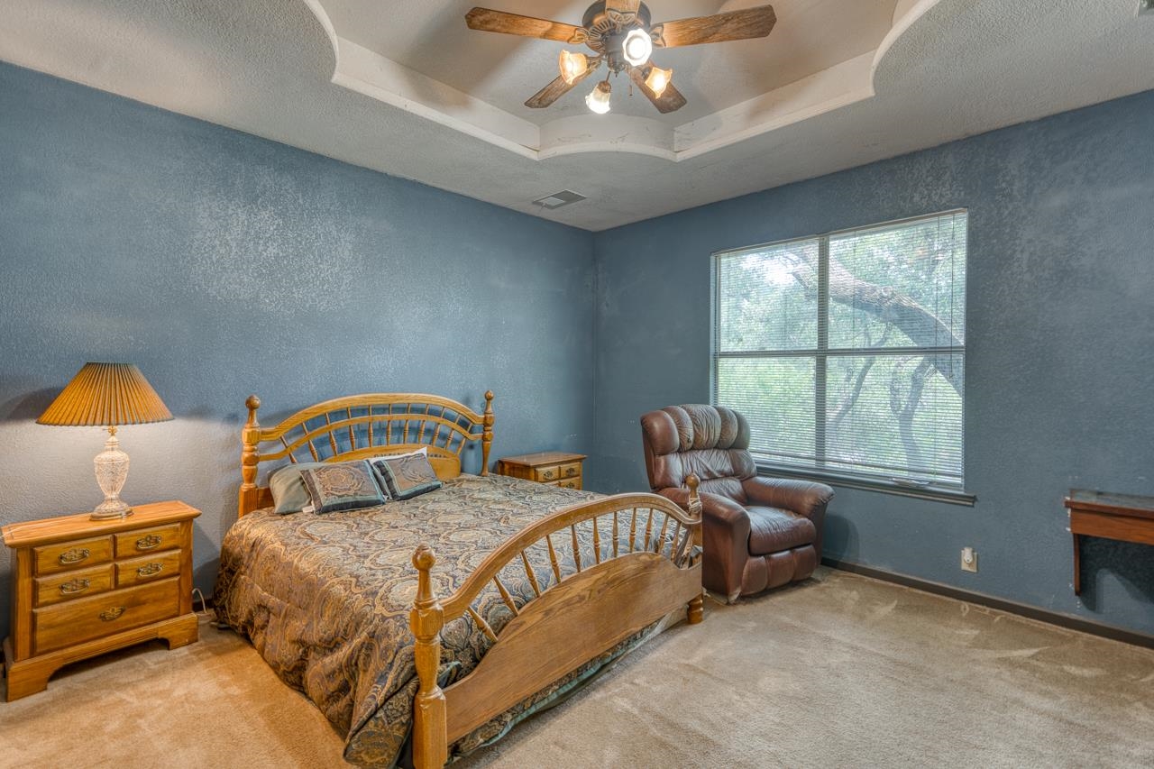 105 Mesquite Bend