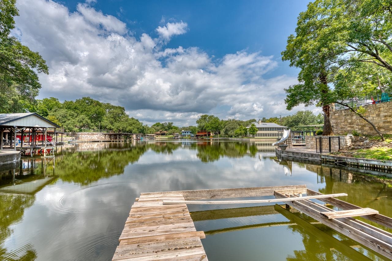 105 Mesquite Bend