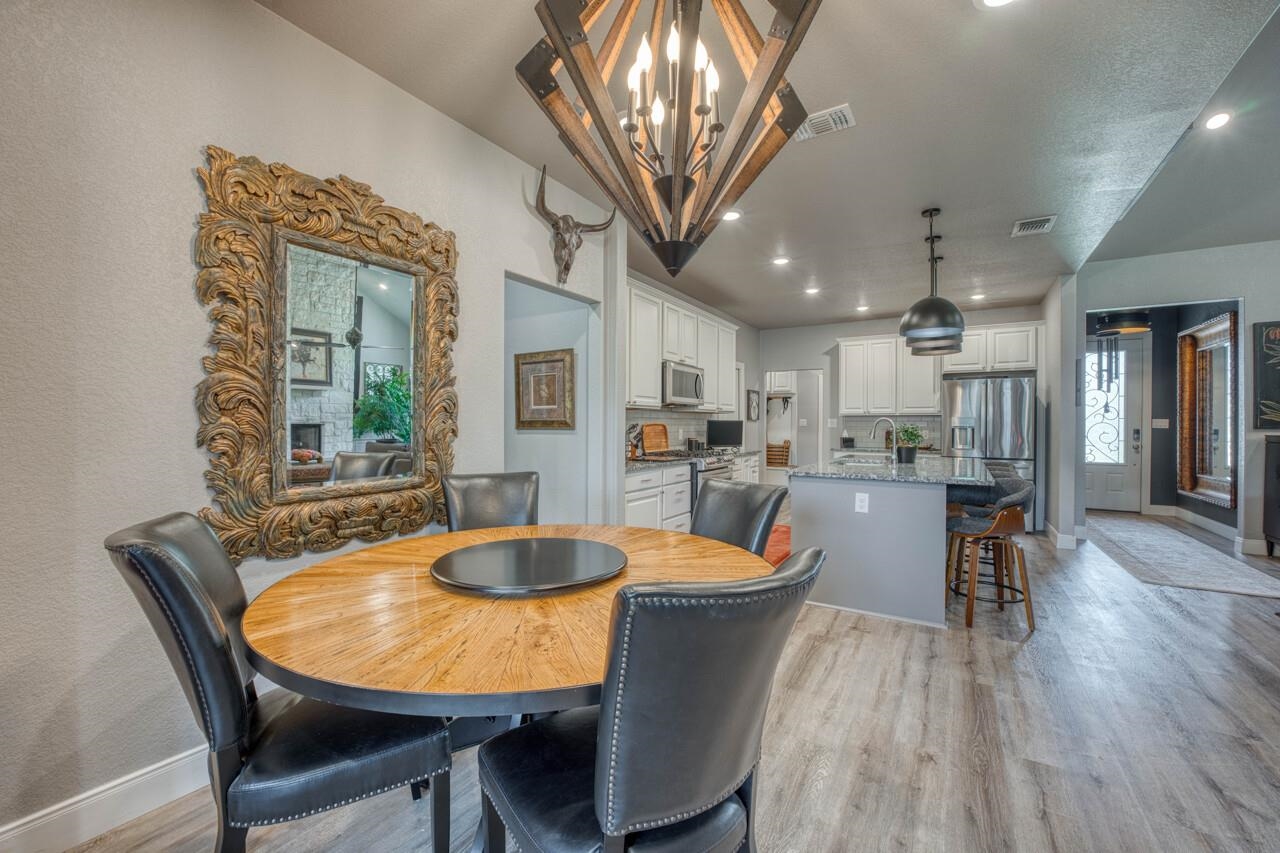 108 Lakecliff Drive