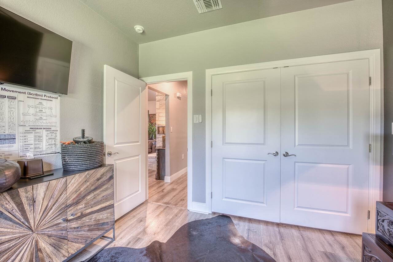 108 Lakecliff Drive