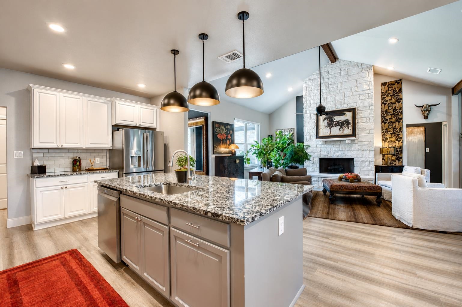 108 Lakecliff Drive