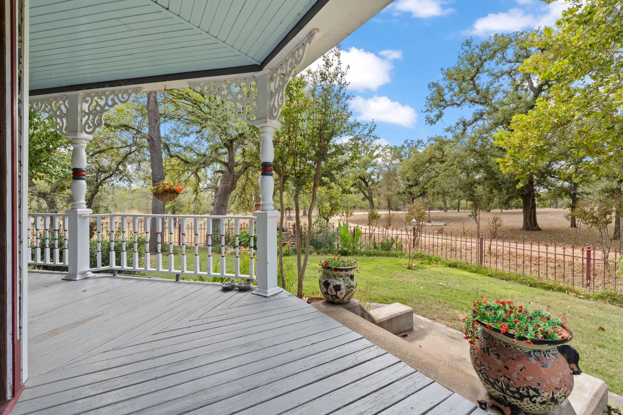 2403 Maple Lane