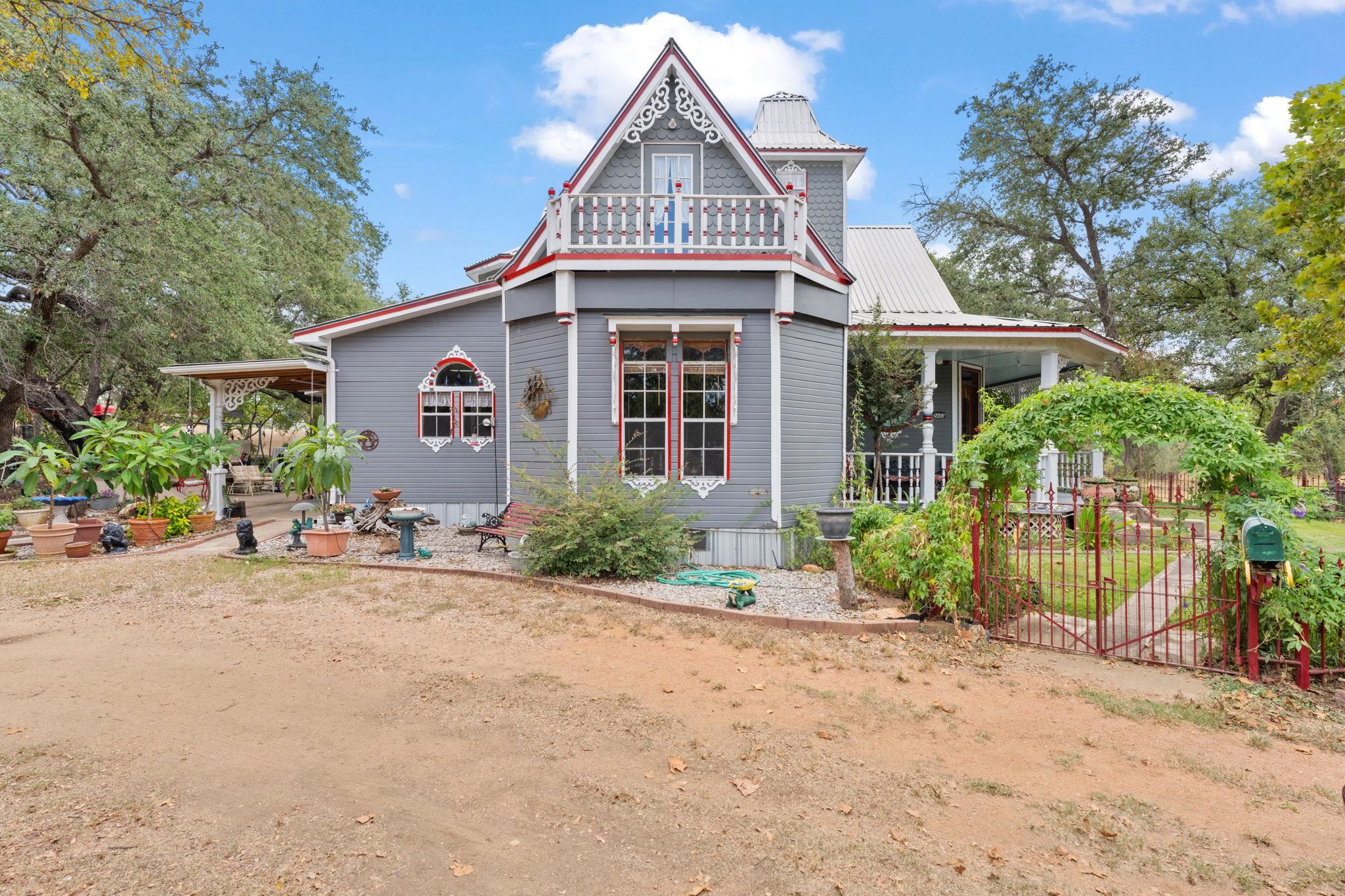 2403 Maple Lane