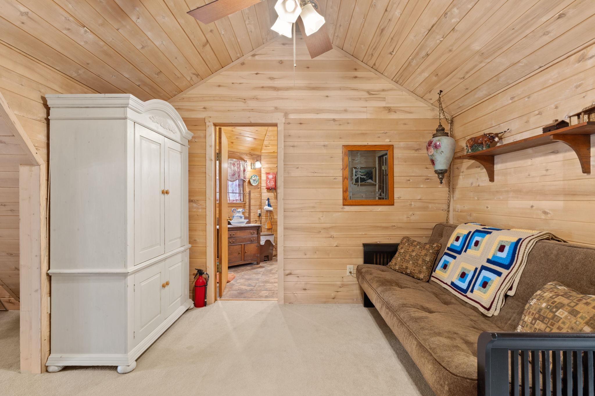 2403 Maple Lane