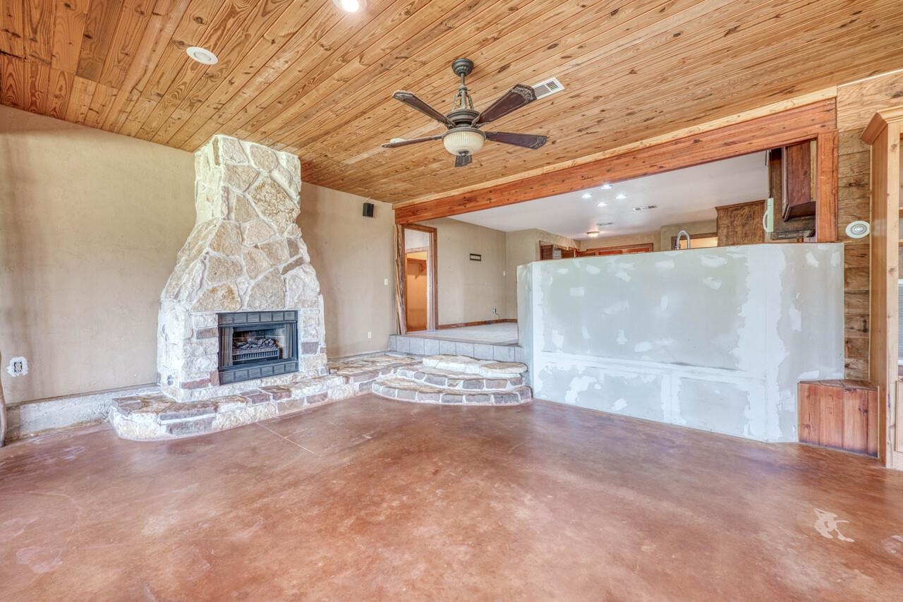 4047 River Oaks Drive