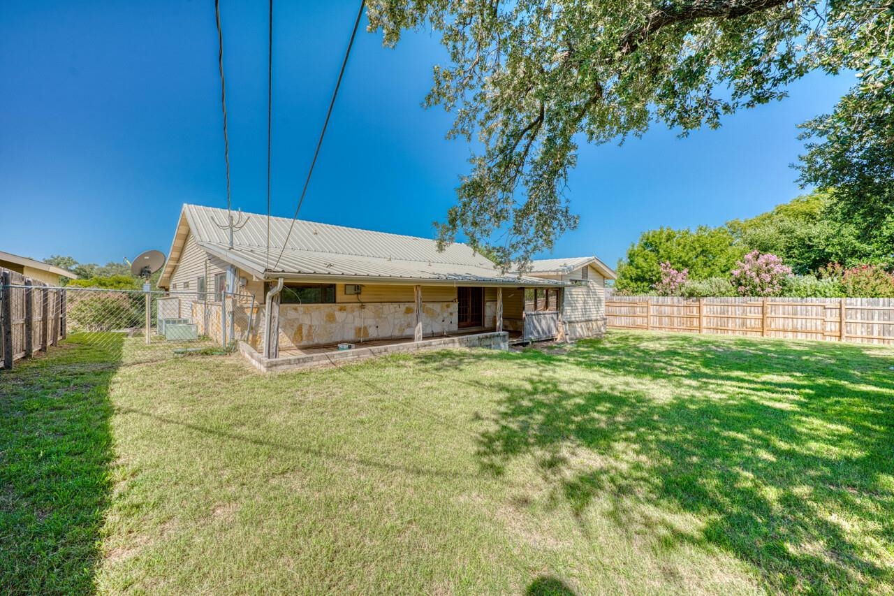 4047 River Oaks Drive