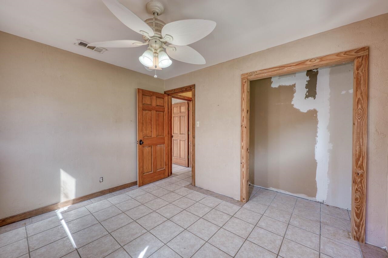 4047 River Oaks Drive