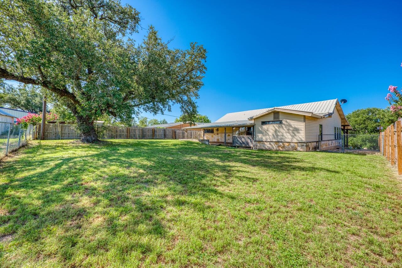 4047 River Oaks Drive