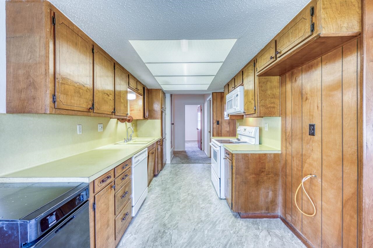 203 Mesquite Drive